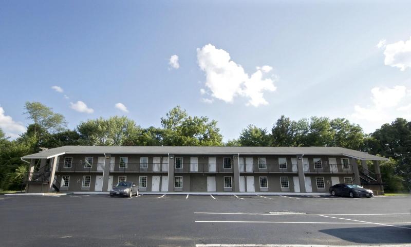 Town House Inn