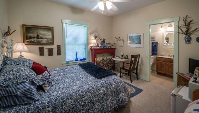 Stone Haus Bed & Breakfast image