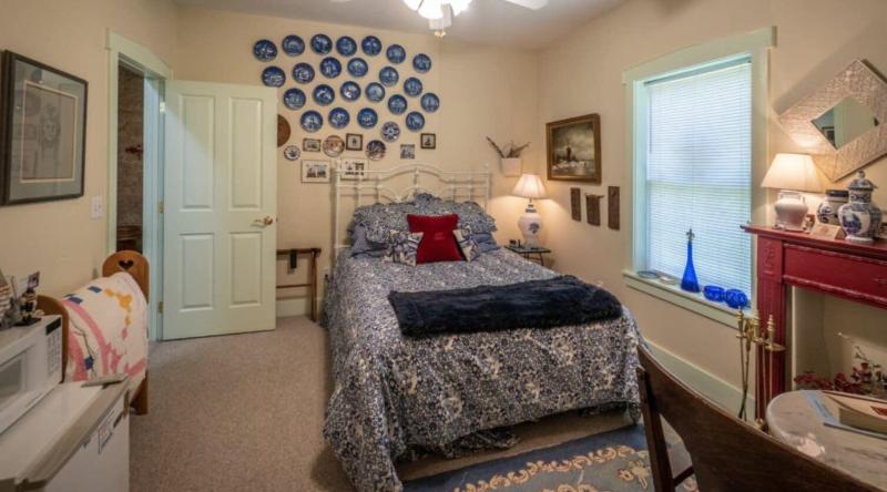Stone Haus Bed & Breakfast image