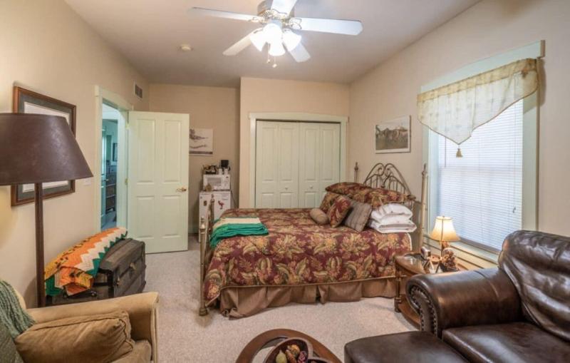 Stone Haus Bed & Breakfast image