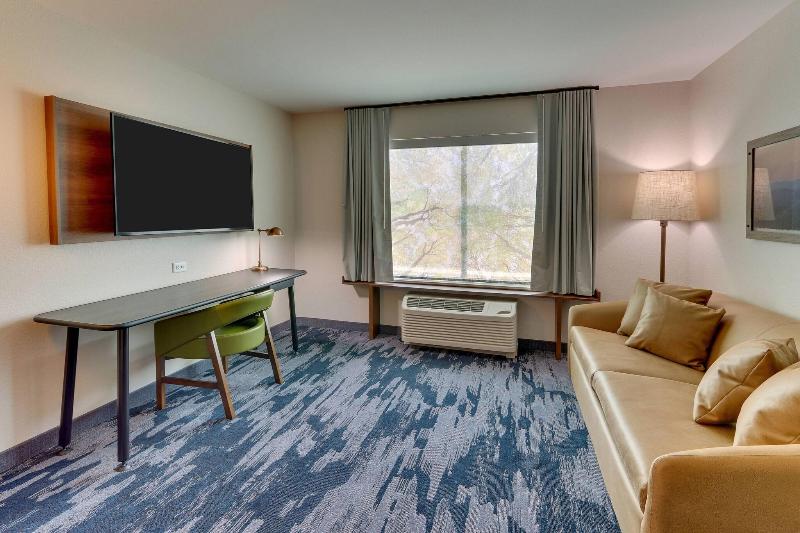 Fairfield Inn & Suites by Marriott Warsaw image