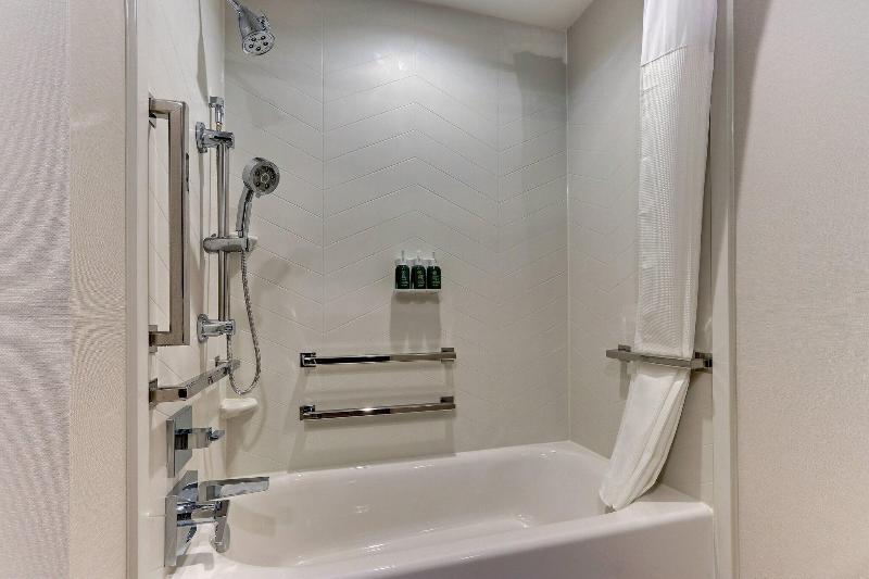 Fairfield Inn & Suites by Marriott Warsaw image