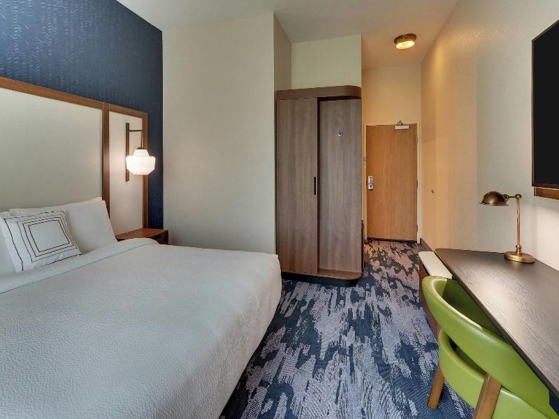 Fairfield Inn & Suites by Marriott Warsaw image