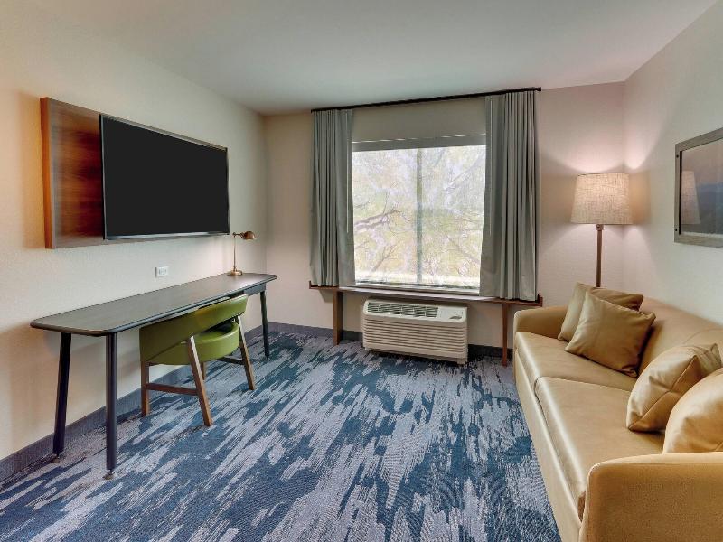 Fairfield Inn & Suites by Marriott Warsaw image