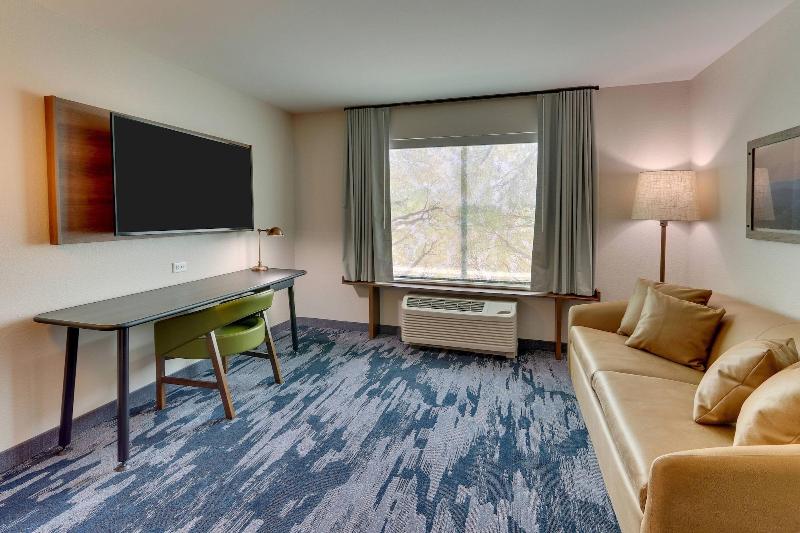 Fairfield Inn & Suites by Marriott Warsaw image