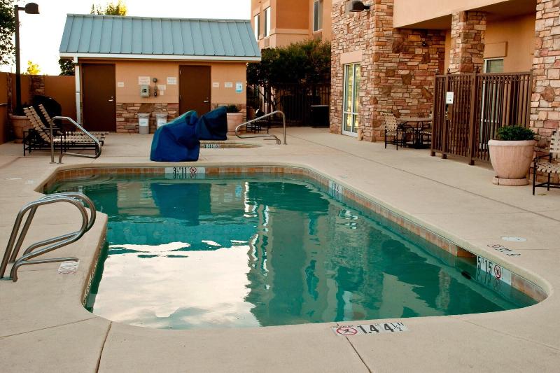 Fairfield Inn And Suites By Marriott Roswell image