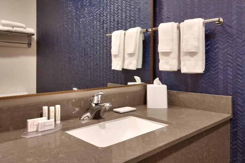 Fairfield Inn And Suites By Marriott Roswell image