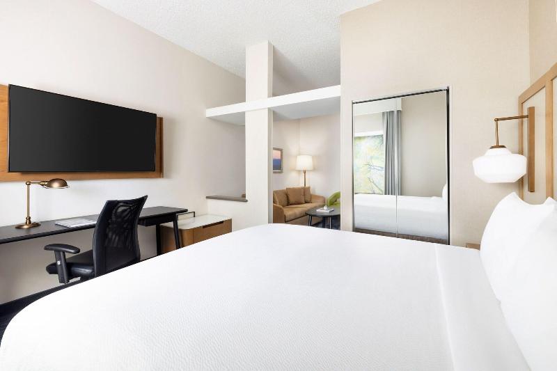 Fairfield Inn And Suites By Marriott Roswell image
