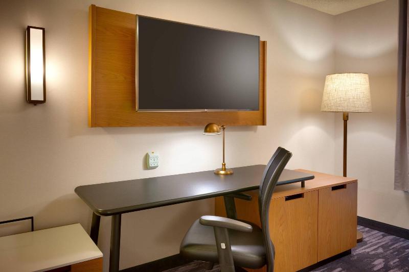 Fairfield Inn And Suites By Marriott Roswell image