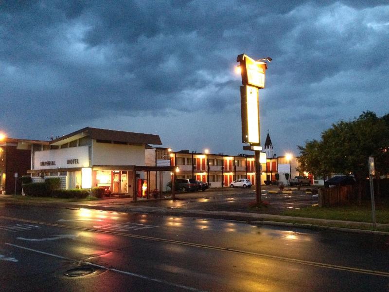 Imperial Motel image