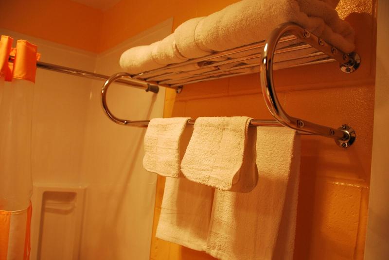 Imperial Motel image