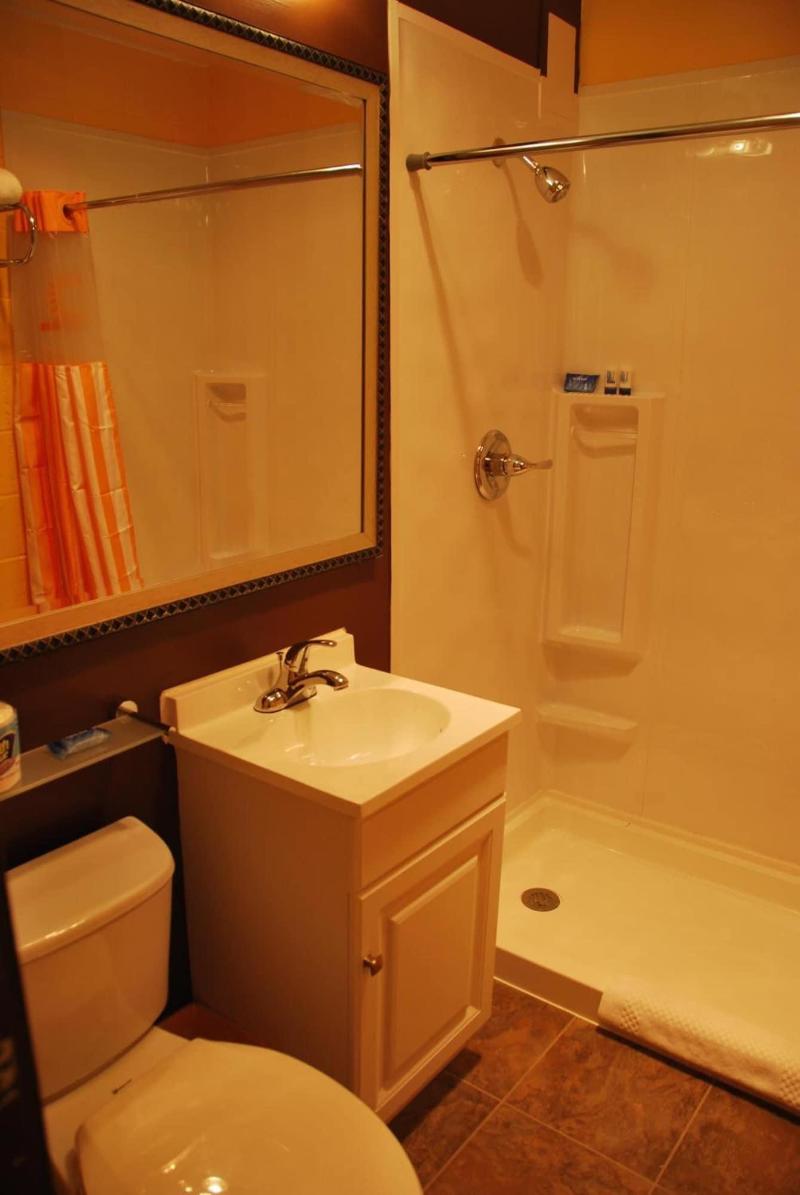 Imperial Motel image