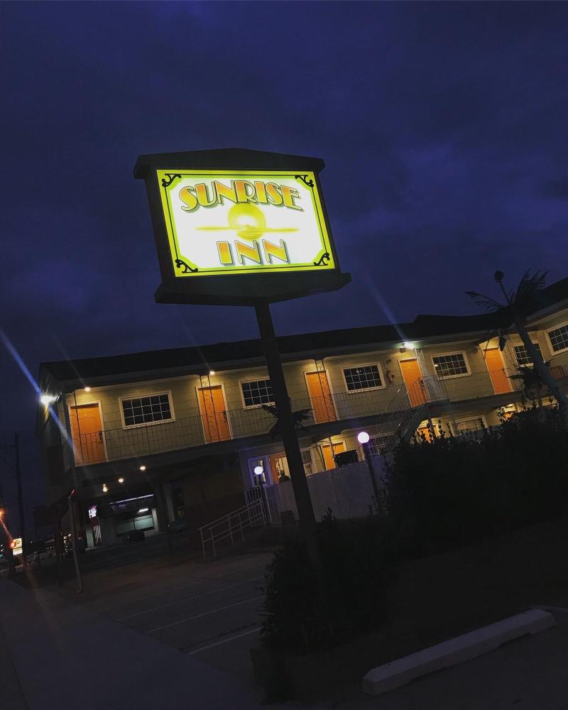 Sunrise Inn image