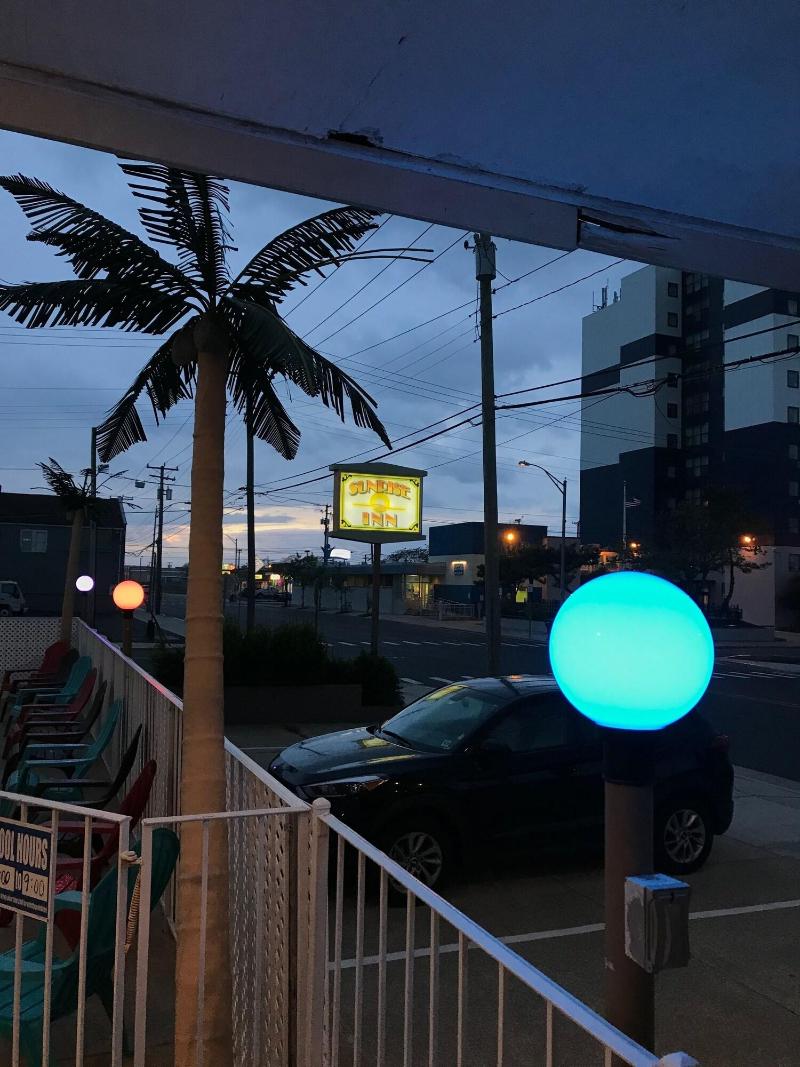Sunrise Inn image