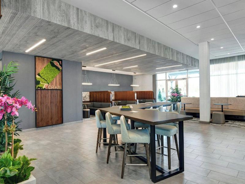 Courtyard By Marriott Hamilton image