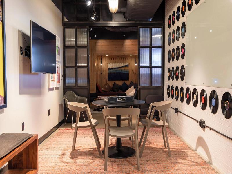 Moxy Nashville Downtown
