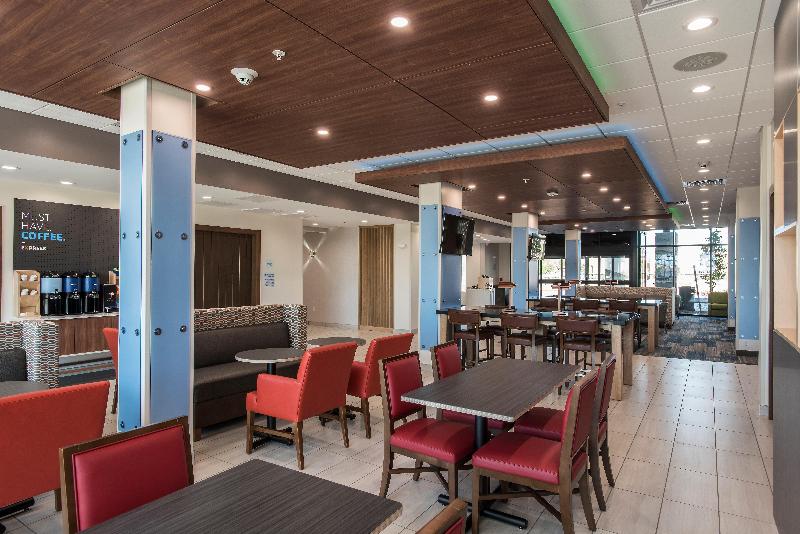 Holiday Inn Express & Sts Phoenix N - Happy Valley image