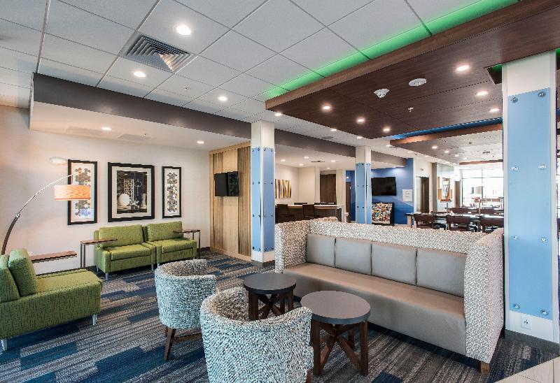 Holiday Inn Express & Sts Phoenix N - Happy Valley image