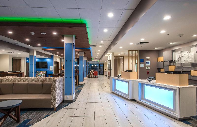 Holiday Inn Express & Sts Phoenix N - Happy Valley image