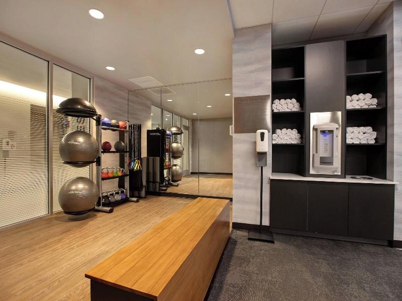 Fairfield Inn & Suites by Marriott Chicago Bolingb image
