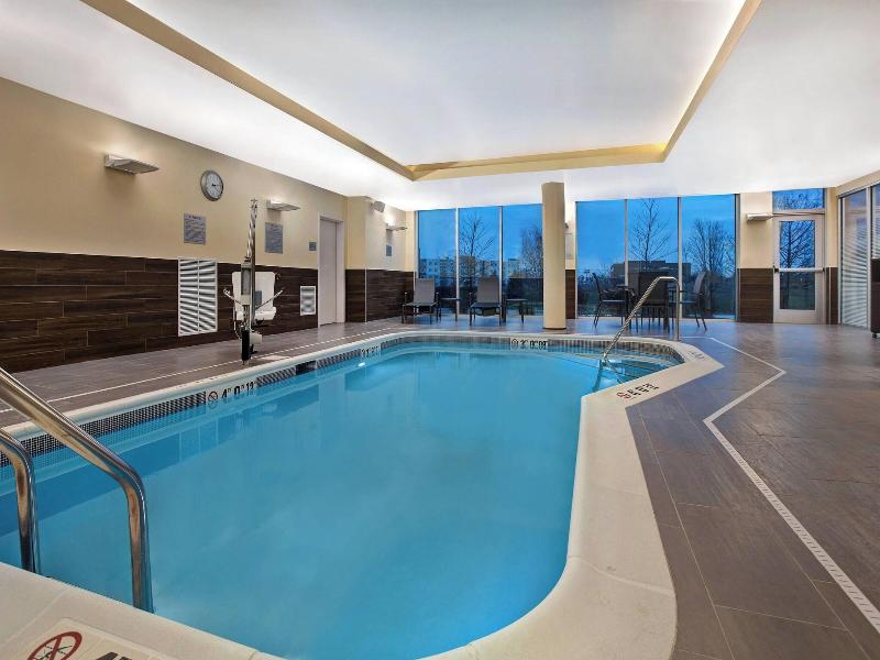 Fairfield Inn & Suites by Marriott Chicago Bolingb image