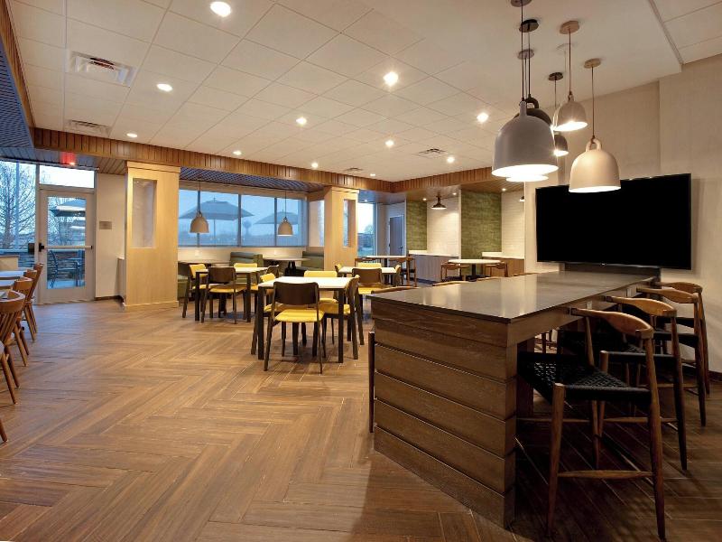 Fairfield Inn & Suites by Marriott Chicago Bolingb image