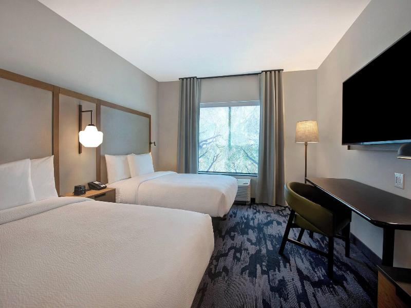 Fairfield Inn & Suites by Marriott Chicago Bolingb image