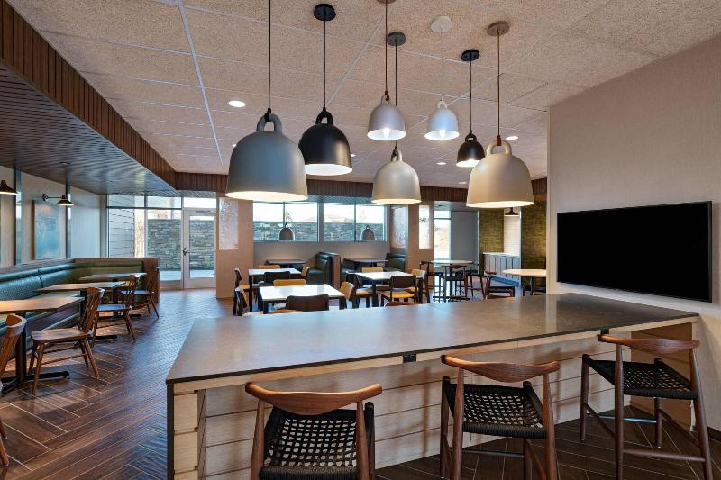 Fairfield Inn & Suites by Marriott Oskaloosa image