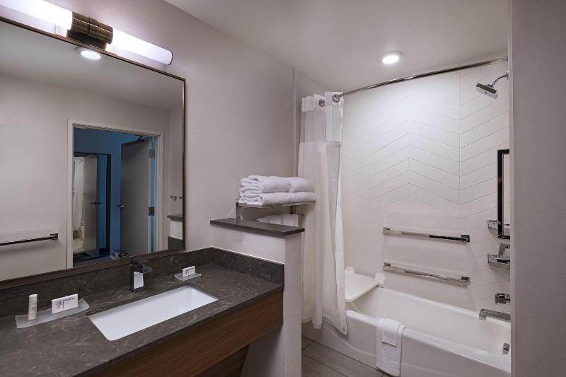 Fairfield Inn & Suites by Marriott Oskaloosa image