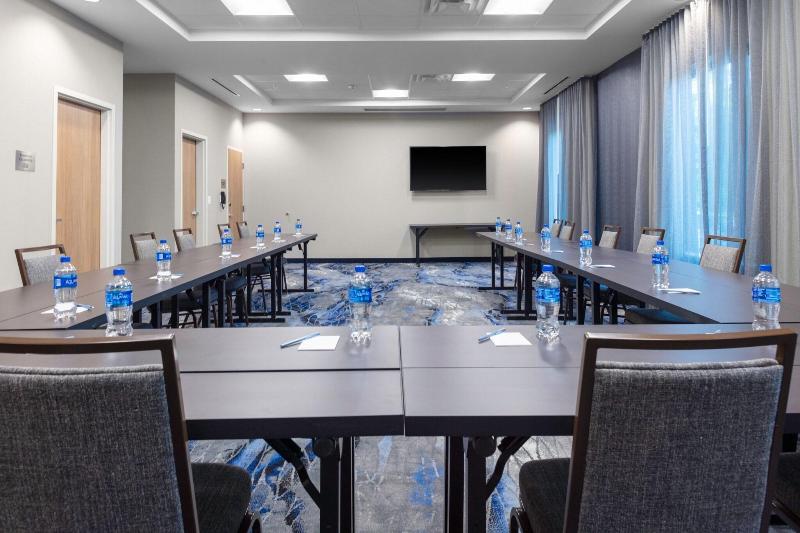 Fairfield Inn & Suites by Marriott Atlanta Mariett image
