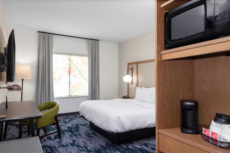 Fairfield Inn & Suites by Marriott Atlanta Mariett - Image 2
