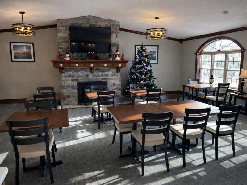 Fireside Inn & Suites