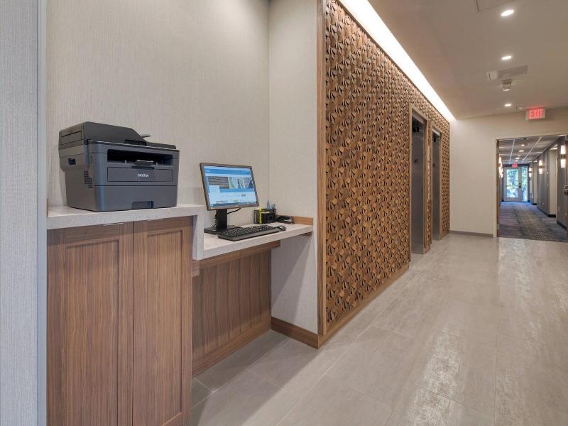 Fairfield Inn & Suites by Marriott Charlotte Belmo image