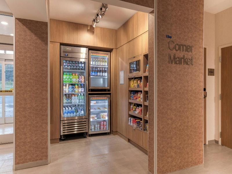 Fairfield Inn & Suites by Marriott Charlotte Belmo image