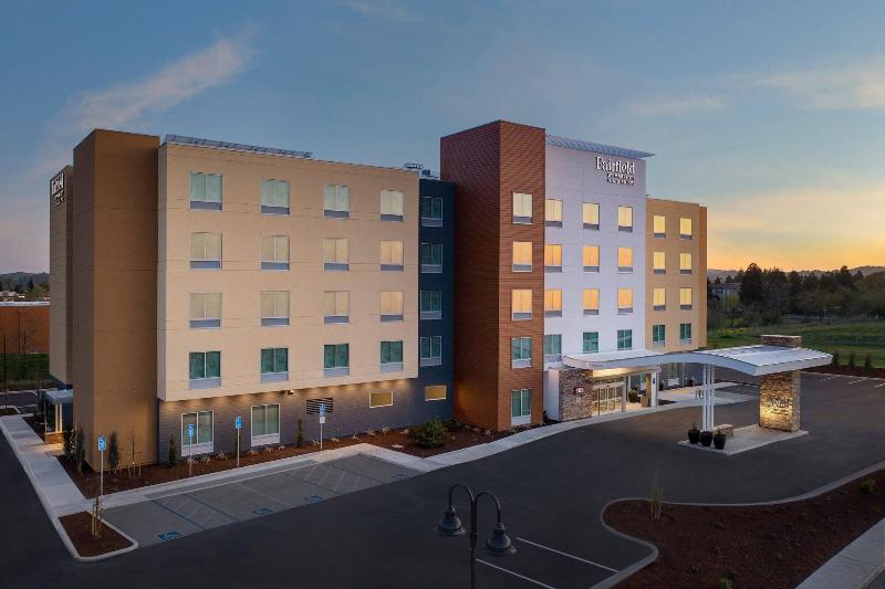 Fairfield Inn & Suites by Marriott Santa Rosa Rohn