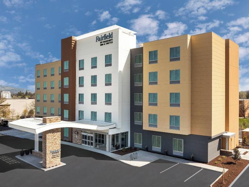 Fairfield Inn & Suites by Marriott Santa Rosa Rohn image