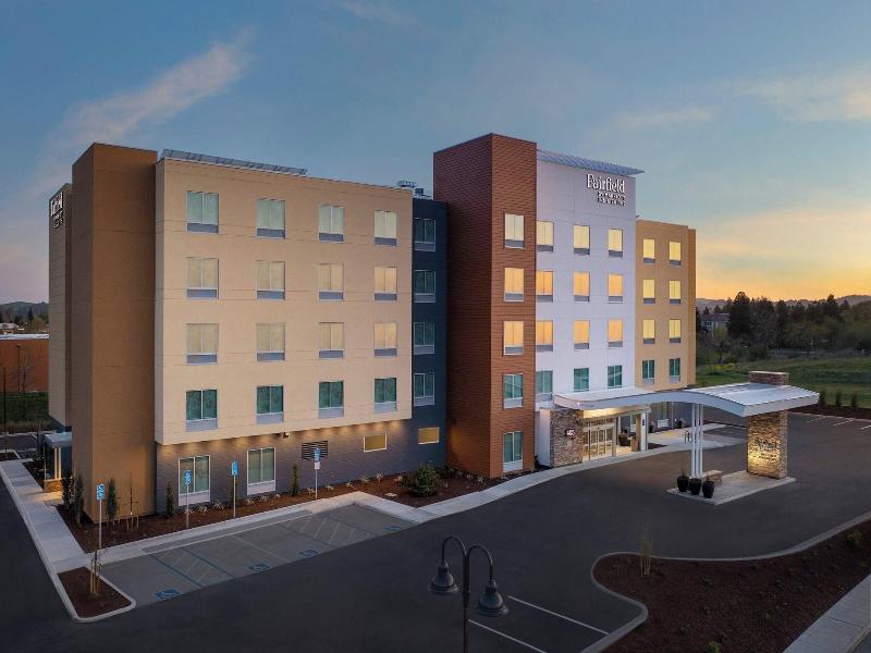 Fairfield Inn & Suites by Marriott Santa Rosa Rohn image