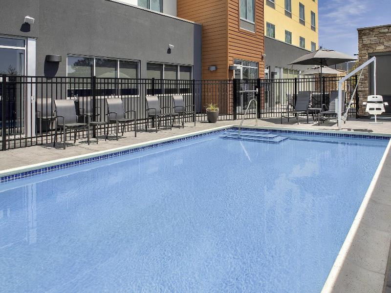 Fairfield Inn & Suites by Marriott Santa Rosa Rohn image