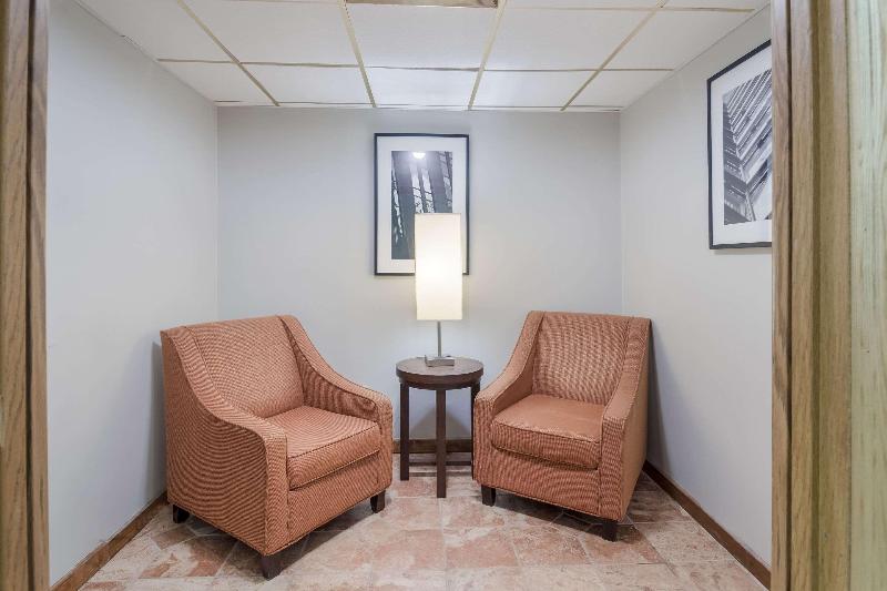 Econo Lodge Hurley-Ironwood image