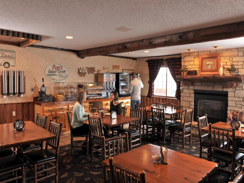 Cedar Creek Hotel Wausau - Rothschild image