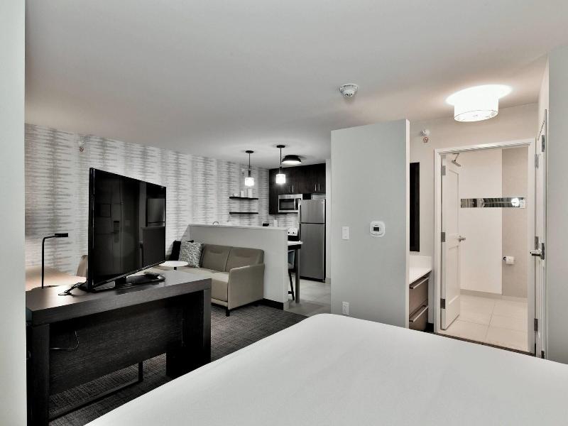 Residence Inn By Marriott Eau Claire image