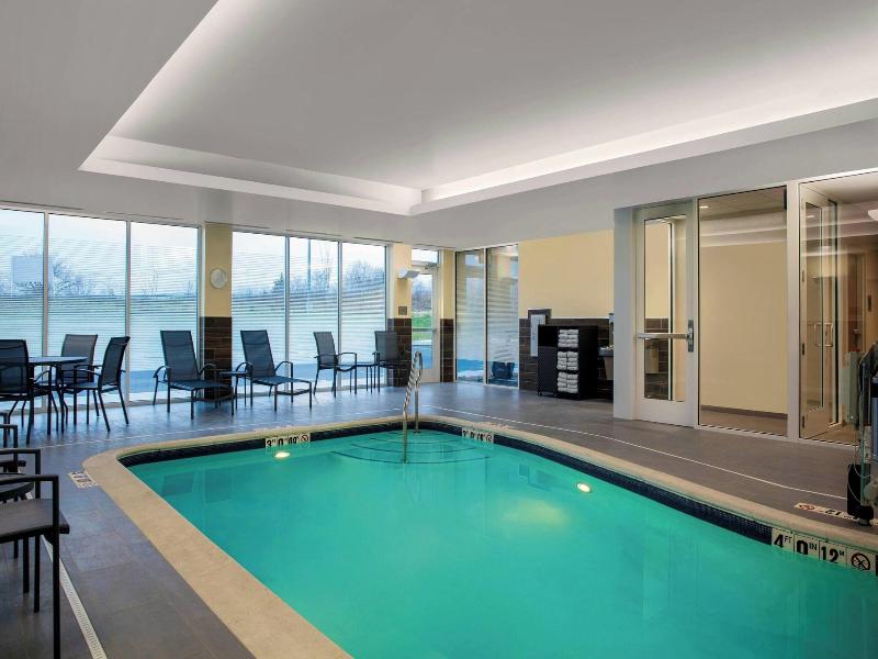 Fairfield Inn & Suites by Marriott Harrisburg West image
