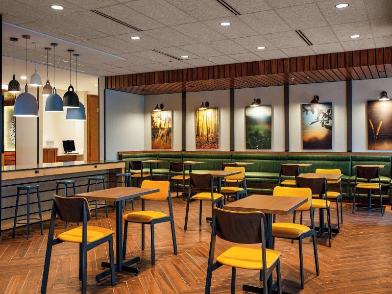 Fairfield Inn & Suites by Marriott Harrisburg West image