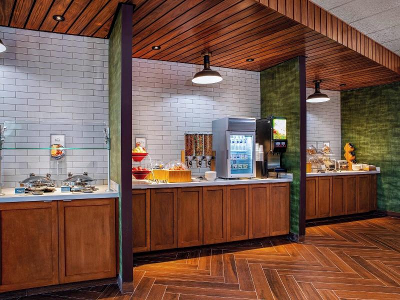 Fairfield Inn & Suites by Marriott Harrisburg West image