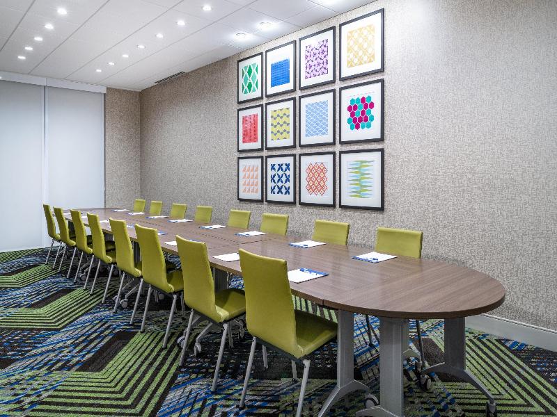 Holiday Inn Express & Suites Colorado Springs I-25 image