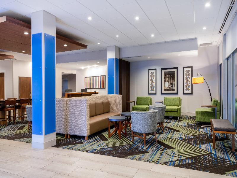 Holiday Inn Express & Suites Colorado Springs I-25 image