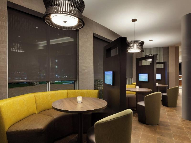 Courtyard by Marriott Boston Dedham/Westwood image