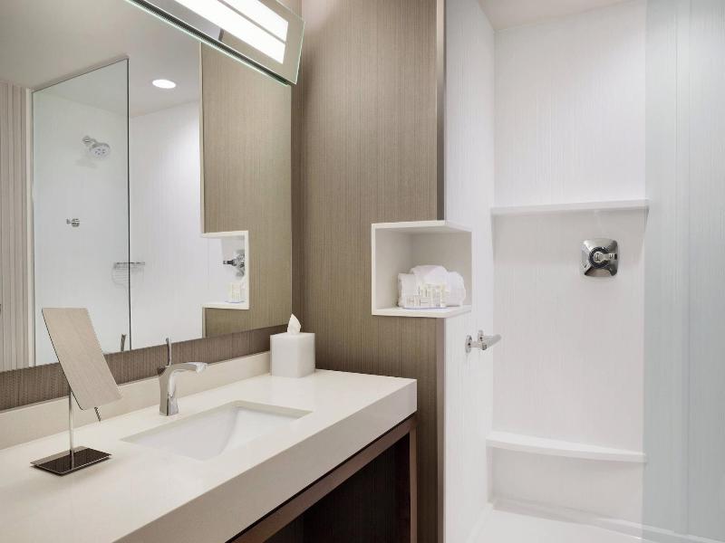 Courtyard by Marriott Boston Dedham/Westwood image