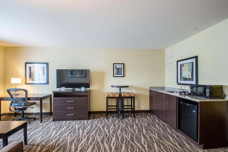 Cobblestone Inn & Suites – St. Mary's image