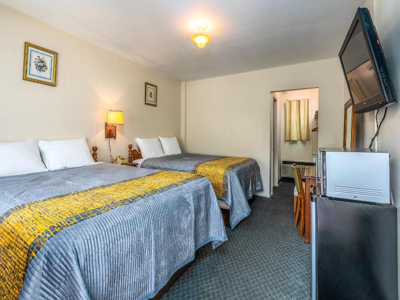 Parkway Inn image